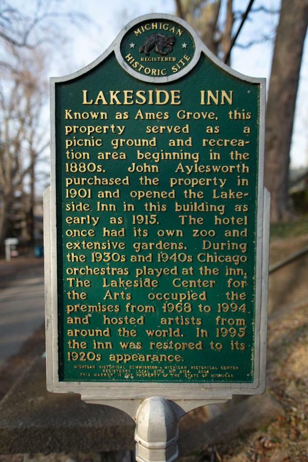 Lakeside Inn Zewnętrze zdjęcie