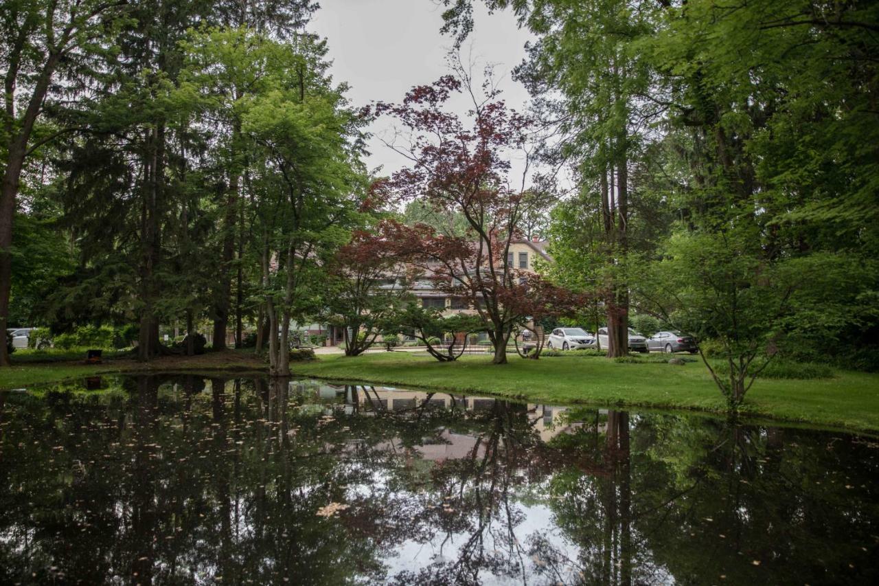 Lakeside Inn Zewnętrze zdjęcie